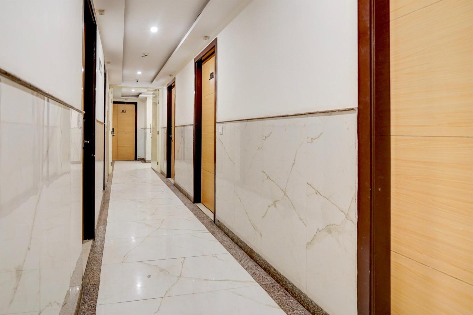 Super Townhouse Airport Road Delhi Hotel New Delhi Luaran gambar