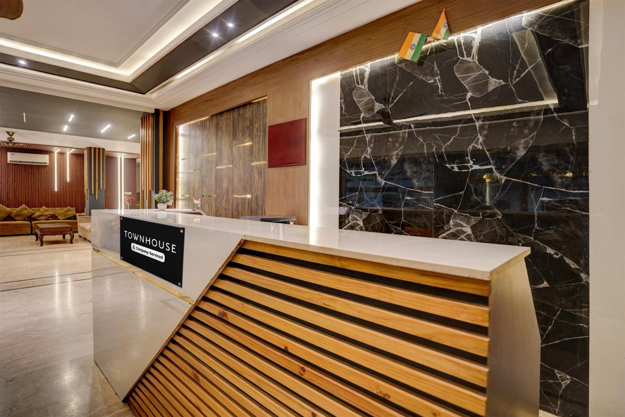 Super Townhouse Airport Road Delhi Hotel New Delhi Luaran gambar